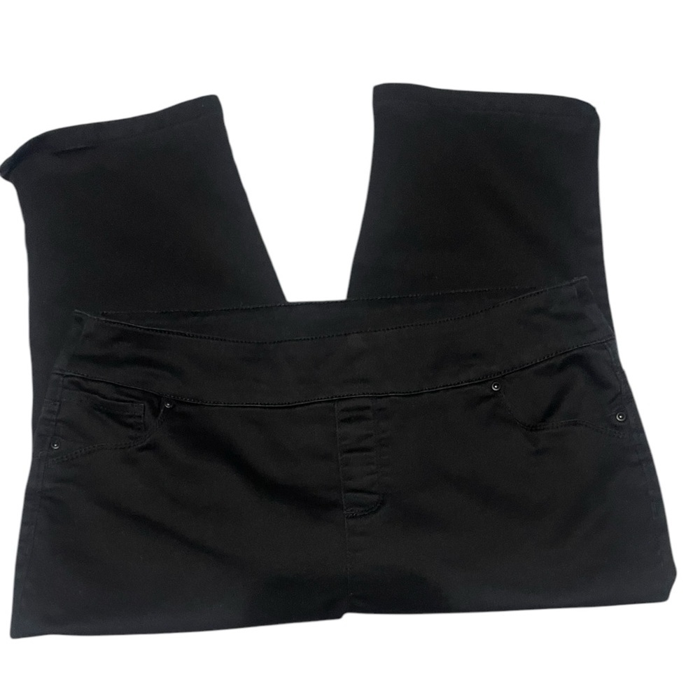 Intro. Love The Fit Stretch Black Capri Pants Size 12